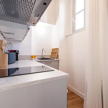 Charming Center 104 Апартаменты